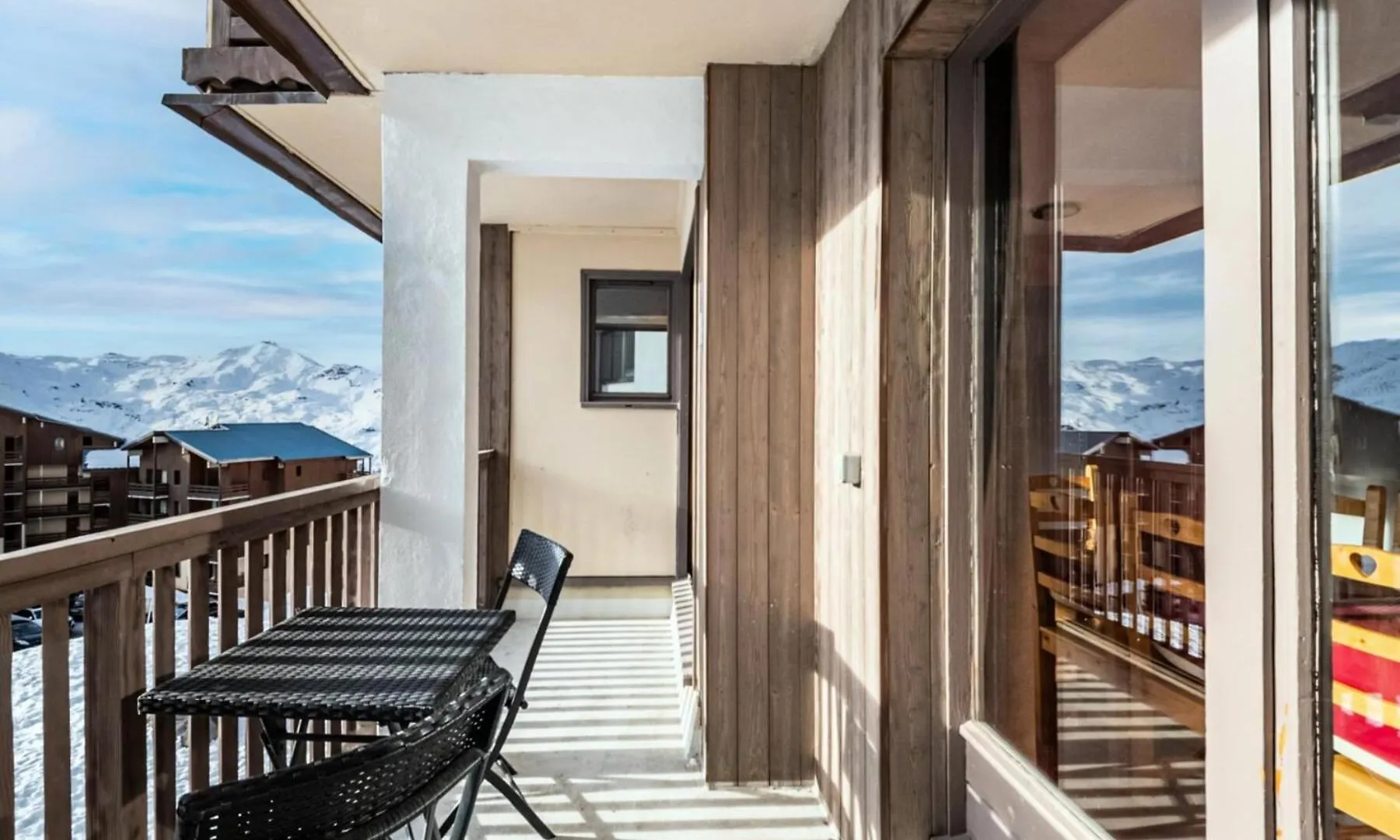 Residence Cimes De Caron - Val Thorens Location: Appartement Avec Un Grand Balcon Au Sud Pour 8 ! Mae-9015 0*,  France